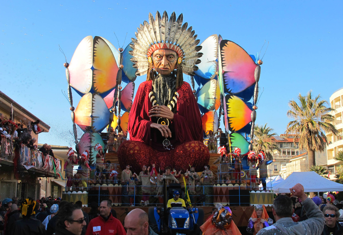 Carnevale di viareggio e Lucca   01